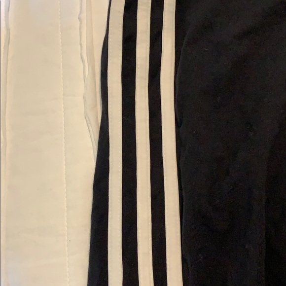 Adidas pants. - Picture 3 of 4